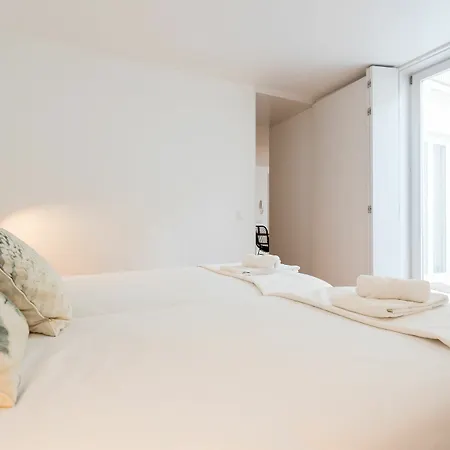 Apartment Chiado And One-bedroom - By Lu Holidays *