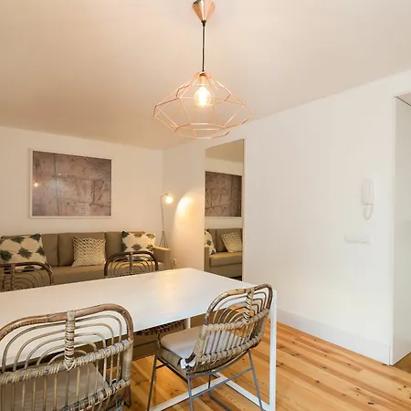 Chiado And One-bedroom - By Lu Holidays Apartment *